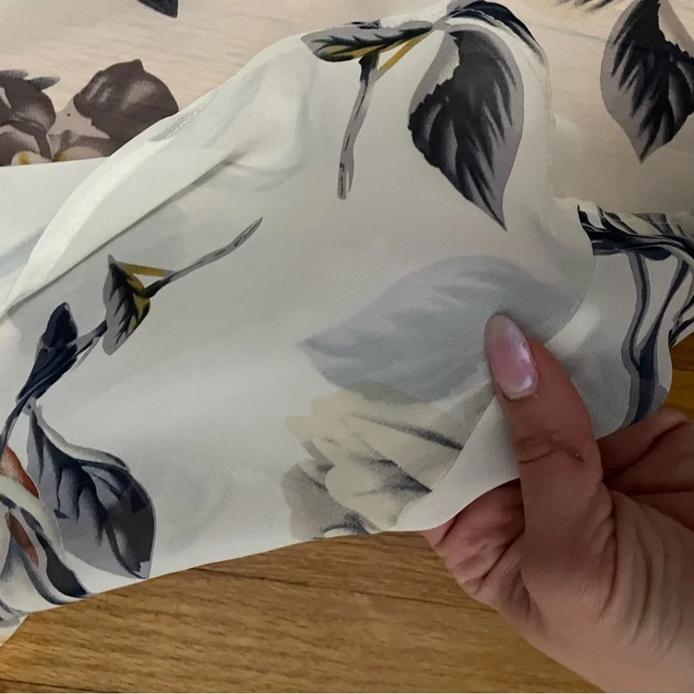 Windsor shall! One size fits all! - Picture 2 of 4